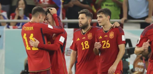 España arrolla a Costa Rica con un festival de juego y goles