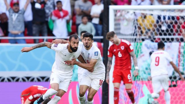 Irán gana 'in extremis' a Gales en su segundo partido del Mundial