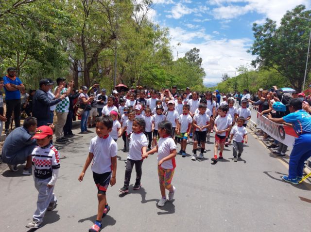 Tarija campeón del nacional de ciclismo infantil