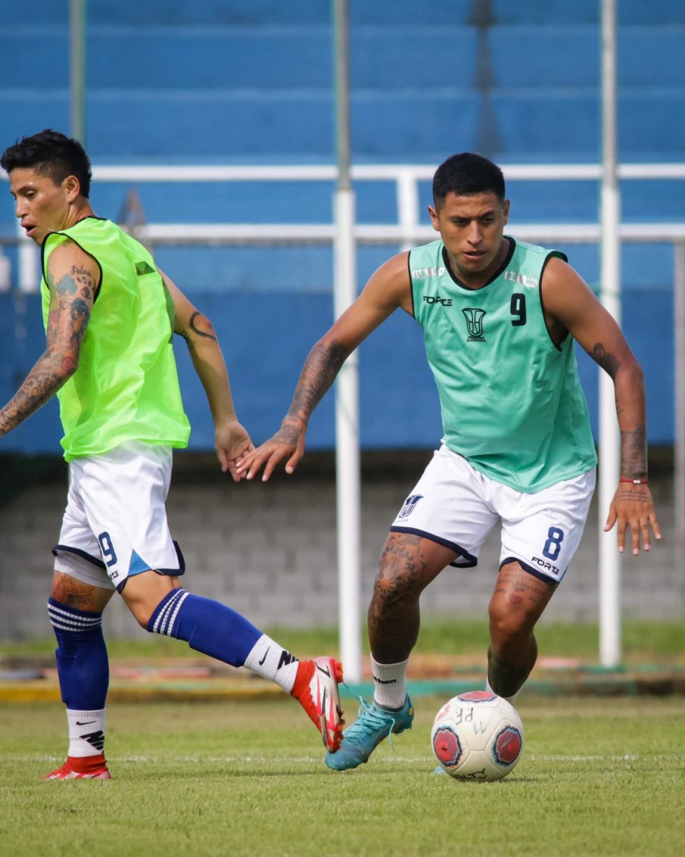 Palmaflor aplasta a Always Ready en partido amistoso 