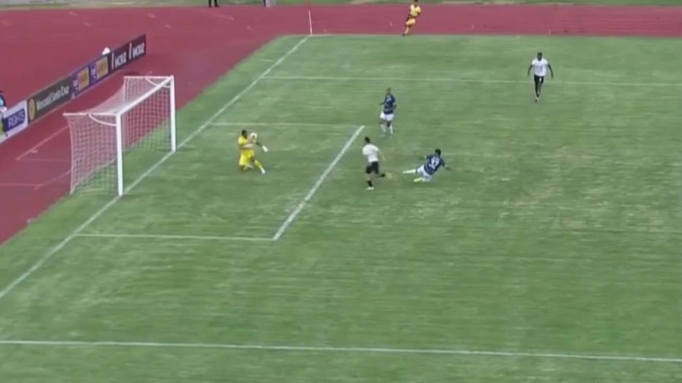 (VIDEO) La doble tapada de Galindo que le brindó puntos a Real Tomayapo