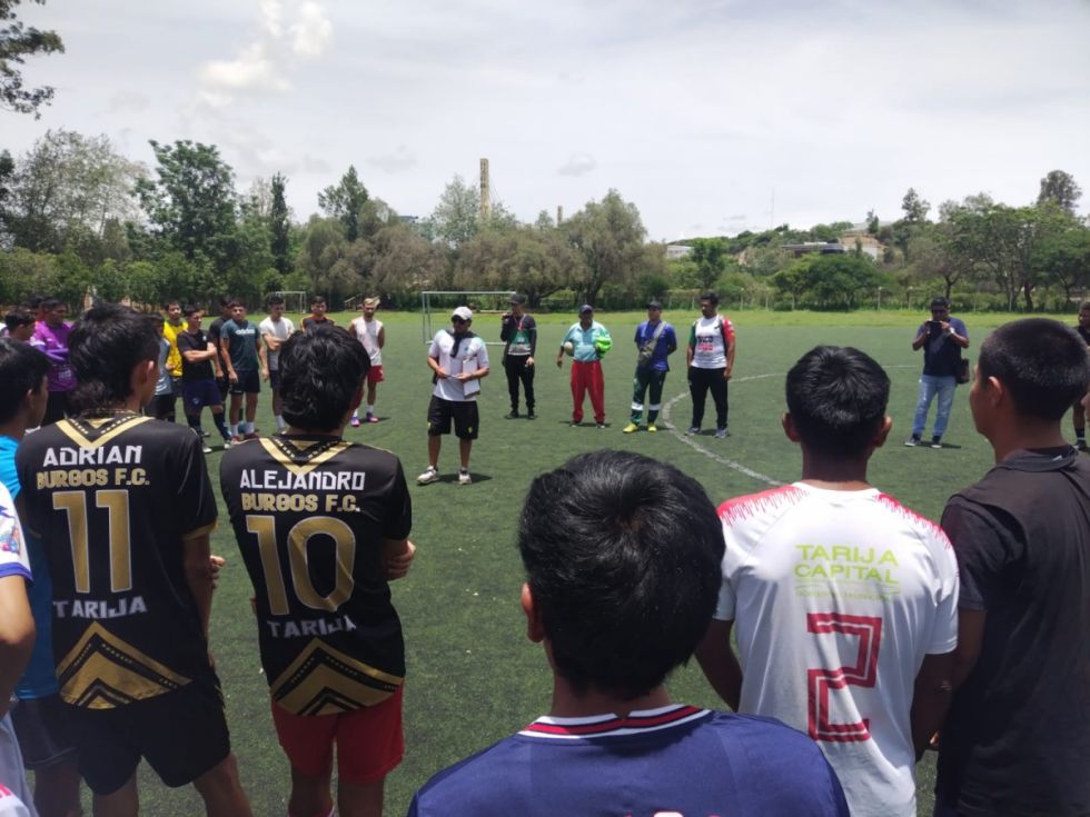 Pruebas de equipos en Tarija  atraen a jugadores del norte argentino
