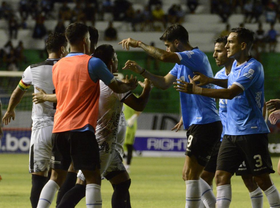 Leitao se juega el cargo en Blooming 