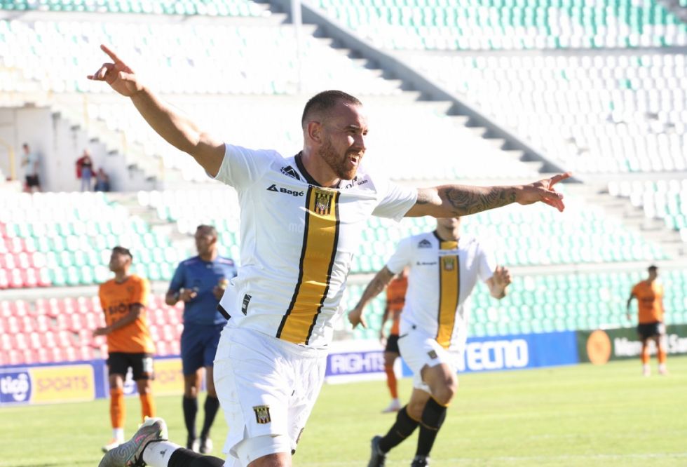 El Tigre celebra su aniversario 115  con un triunfo en Santa Cruz 