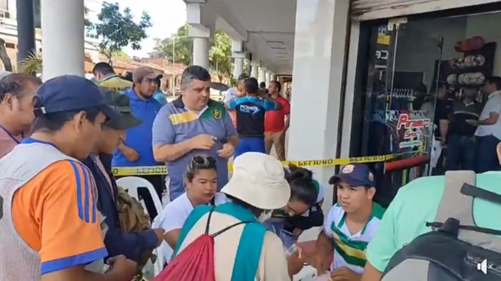 Furor por Bolívar en Beni: Fila buscando entrada, estos son los precios