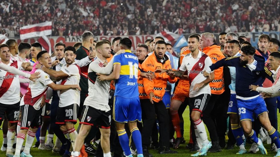 Final escandaloso: Victoria de River en el superclásico 