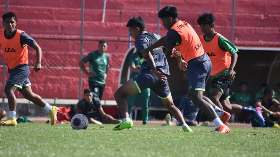 Tomayapo: Reserva entrenó junto al primer plantel