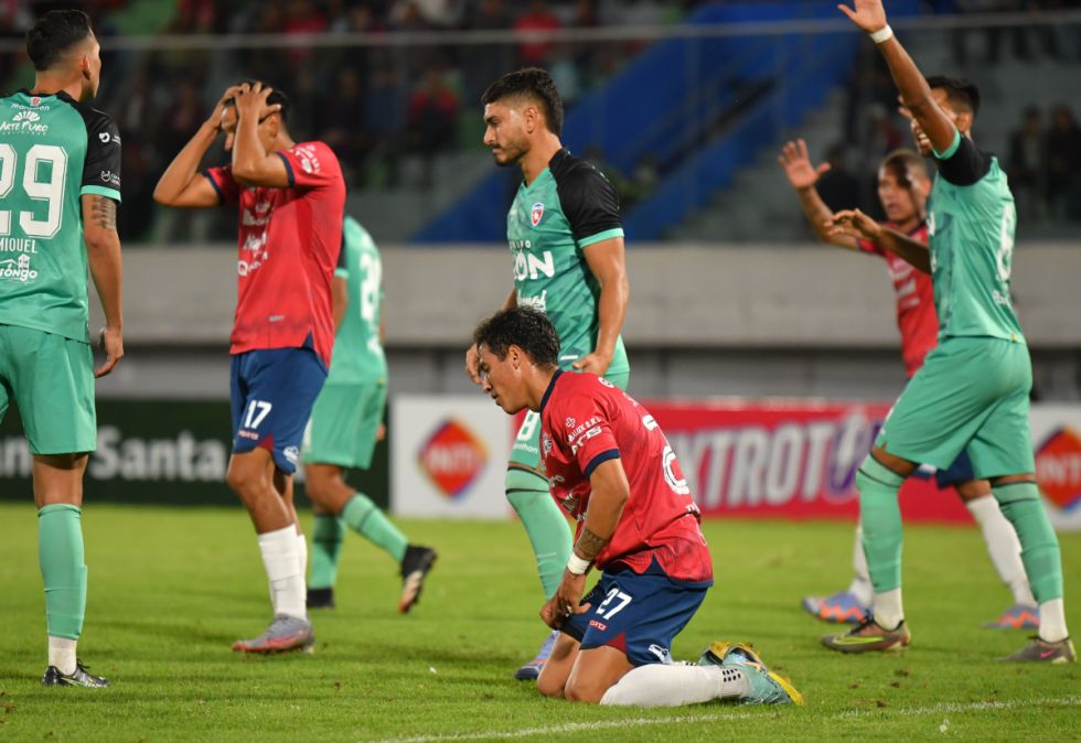 Wilstermann vuelve a ceder puntos jugando en casa