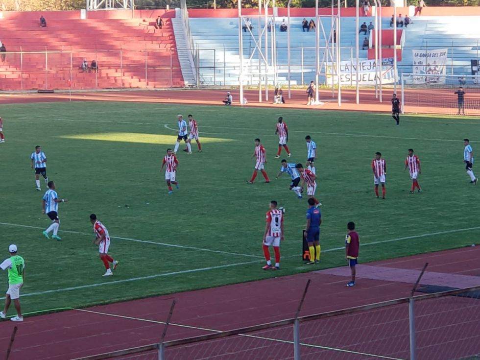 Final en el IV Centenario: Victoria de Municipal sobre Ciclón 