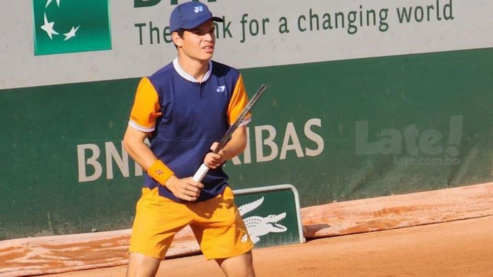 Presidente saluda al tenista boliviano Juan Carlos Prado que avanzó a la final del Roland Garros