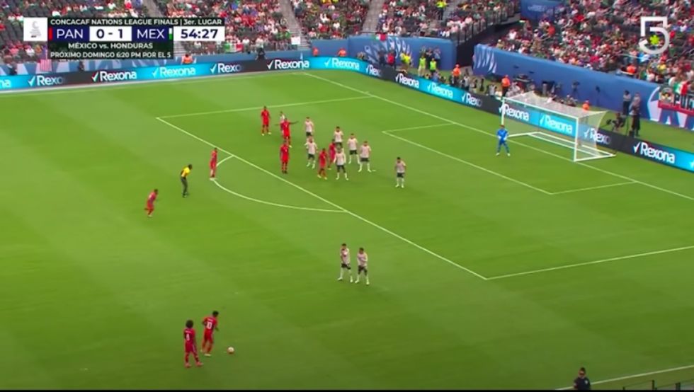 Video: El golazo y la celebración "maestra" que fue anulado por el VAR 