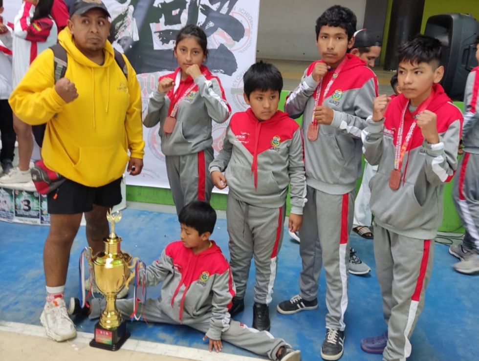 Tarija se instaló en el segundo lugar del nacional de kárate