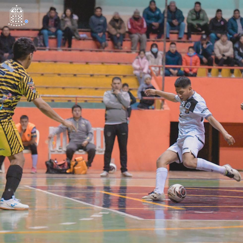 Fantasmas cierra con goleada la fase inicial de la Liga