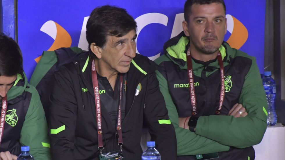 Gustavo Costas: “Faltan muchos partidos”