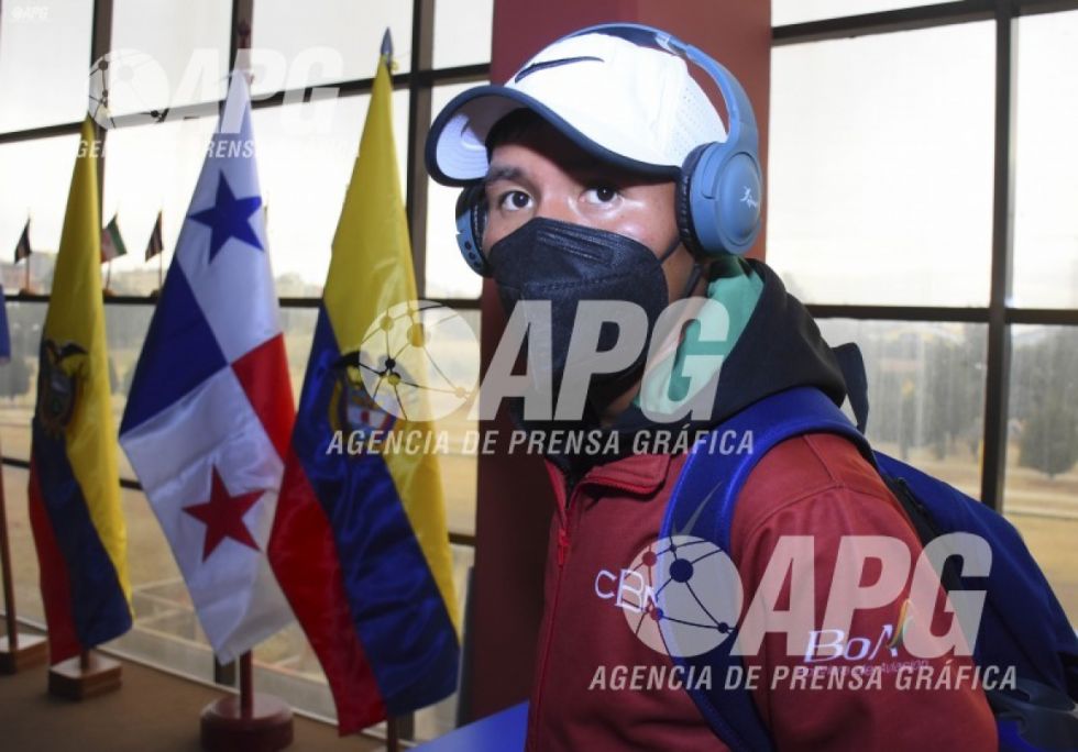 Ninavia gana el oro en los 1.500 en el Sudamericano Indoor 