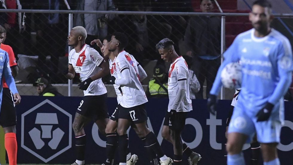 Histórica goleada de Always en El Alto con gol de "Viru" incluido 