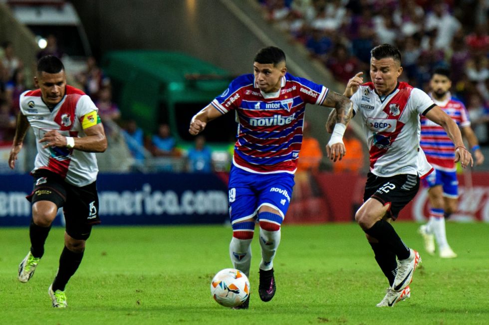 Nacional Potosí fue humillado por Fortaleza 