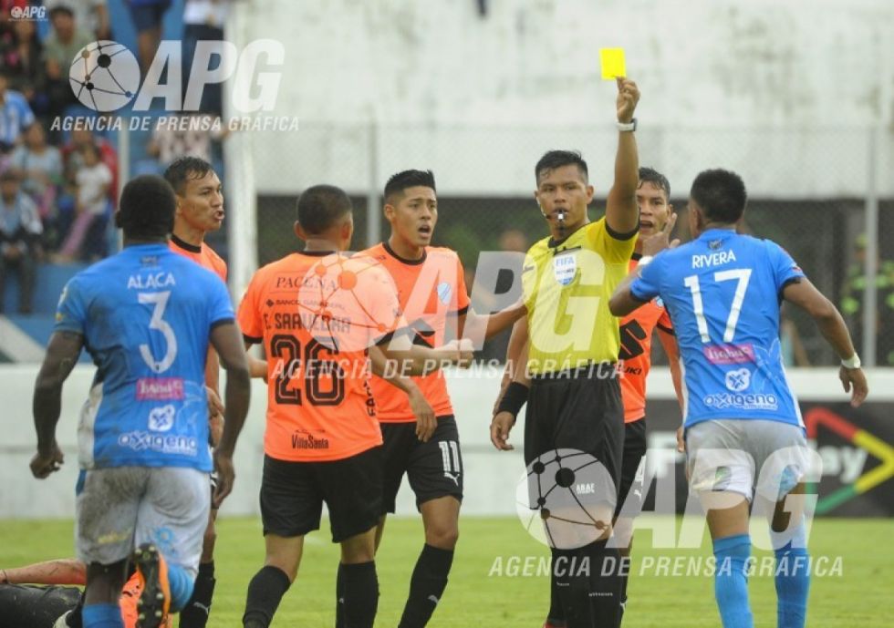 Por tercera vez, suspenden al árbitro Rodríguez