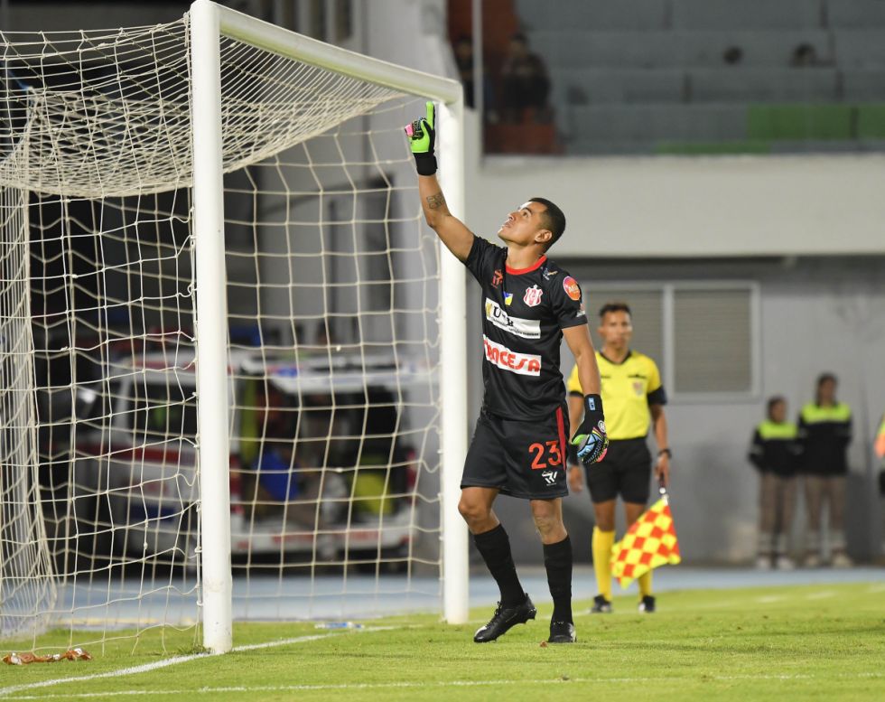 El “Inde” llega a la semifinal de la mano de Araúz 