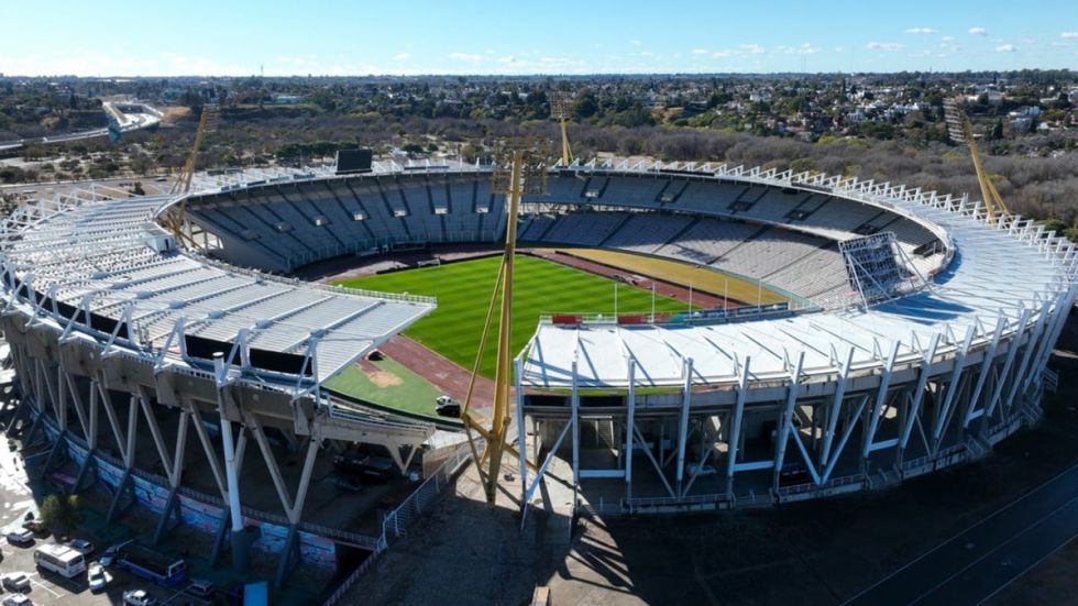 Mario Kempes, la historia del estadio mundialista donde jugará Tomayapo