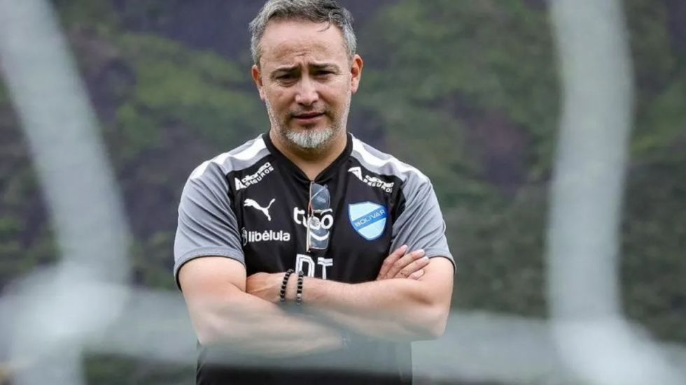 Un equipo grande de Ecuador tiene en su radar al técnico de Bolívar