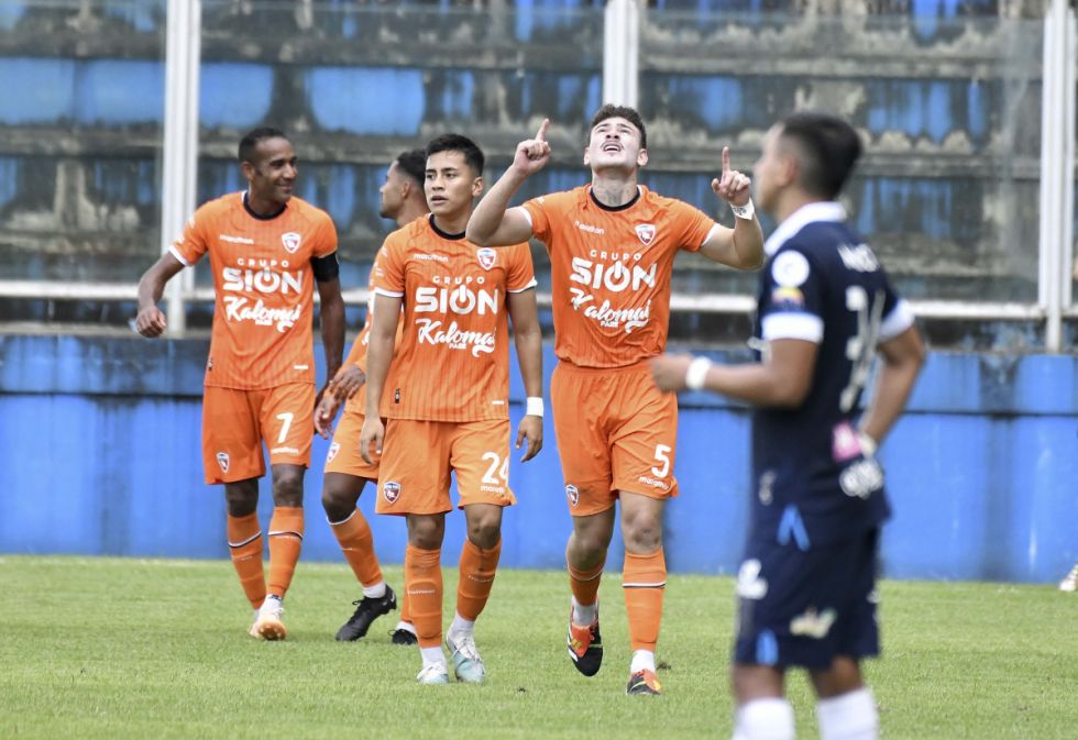 San Antonio pierde el encanto con una goleada en casa 