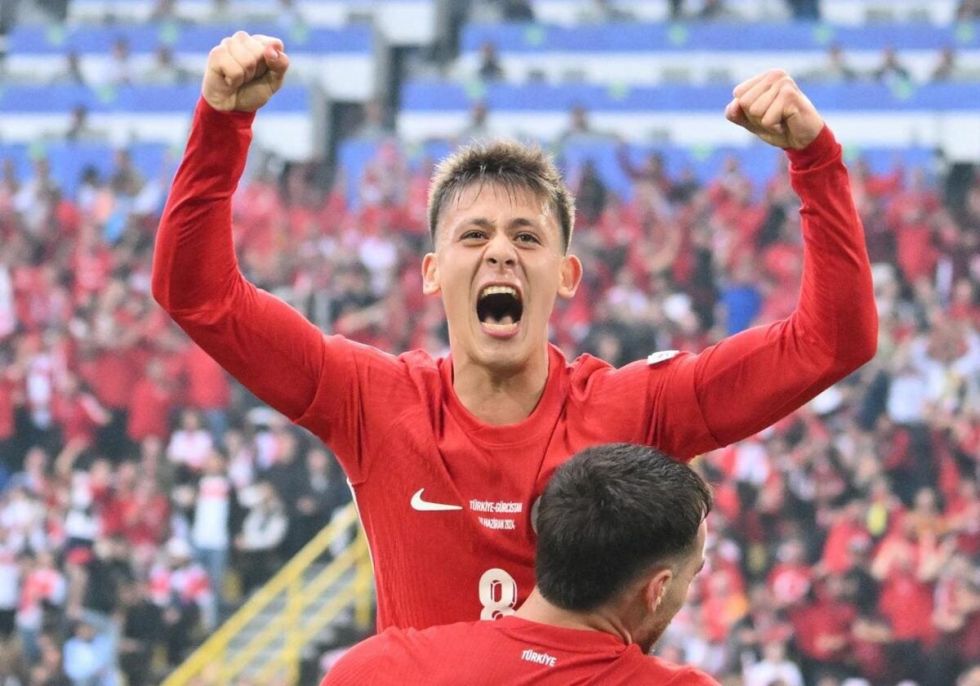Partidazo en la Euro: Con un golazo de Arda Güler, Turquía venció a Georgia