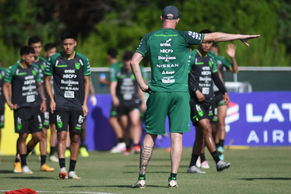 Selección Boliviana trabaja para mejorar sus números en la definición  