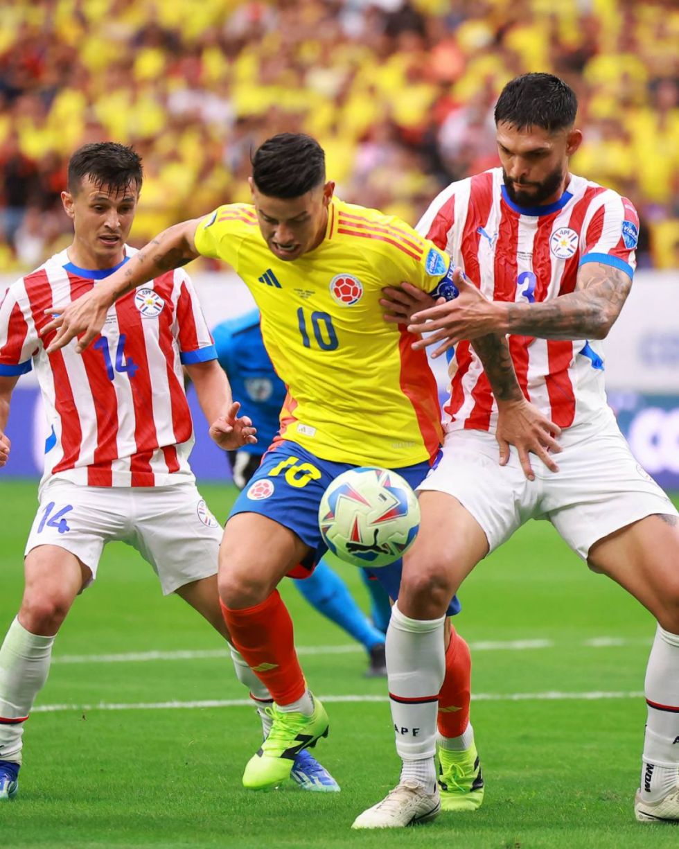 Colombia supera a Paraguay  con exhibición de James