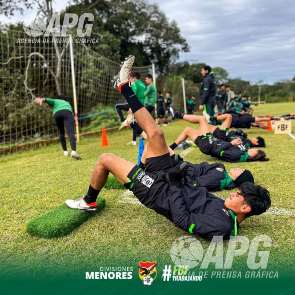 Preselección boliviana Sub-16 trabaja en Santa Cruz 