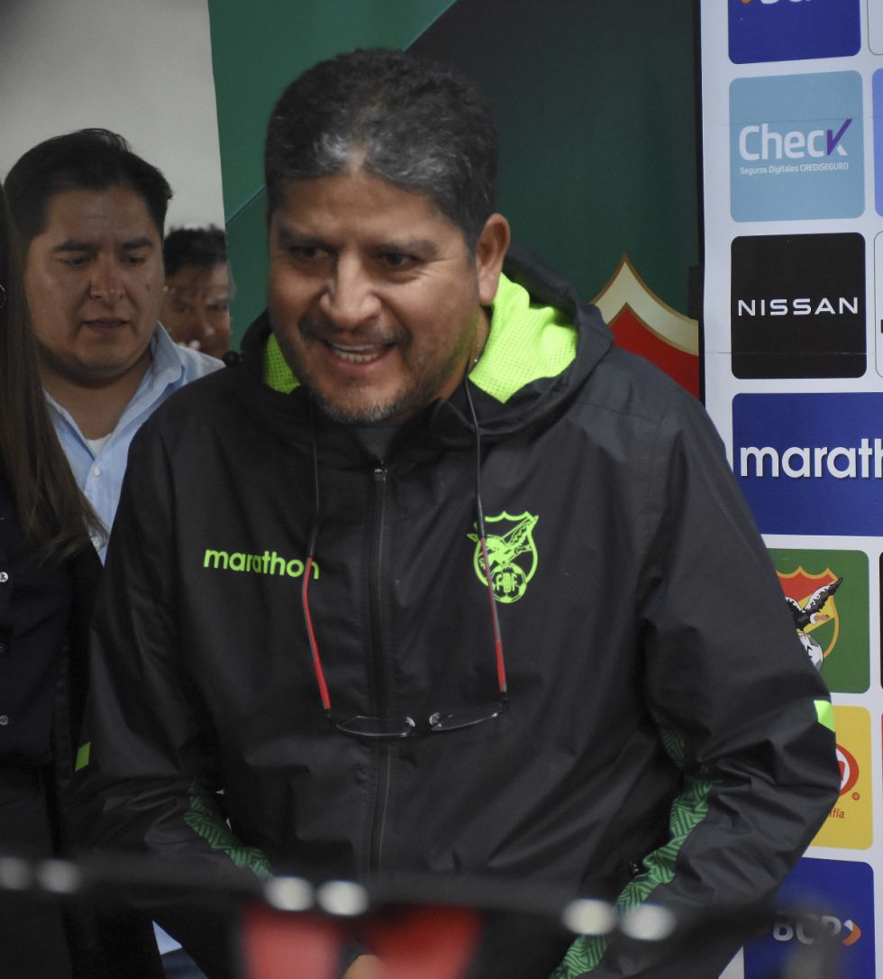  Oscar Villegas: “Hay jugadores jóvenes que pueden darnos otro estilo de juego”