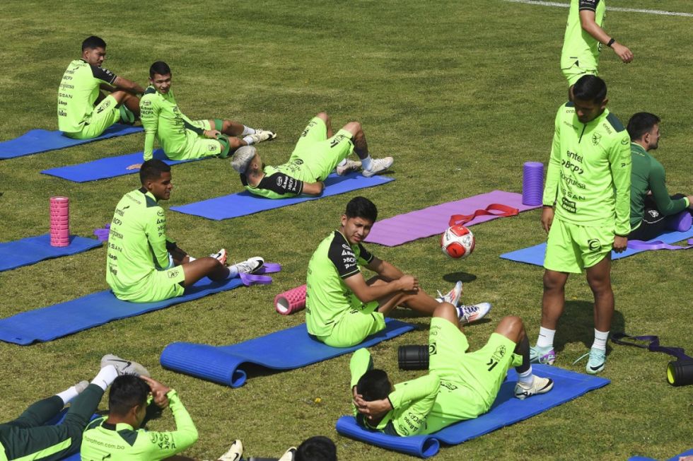 Futbolistas de la Verde se mentalizan en borrar el invicto de Colombia 