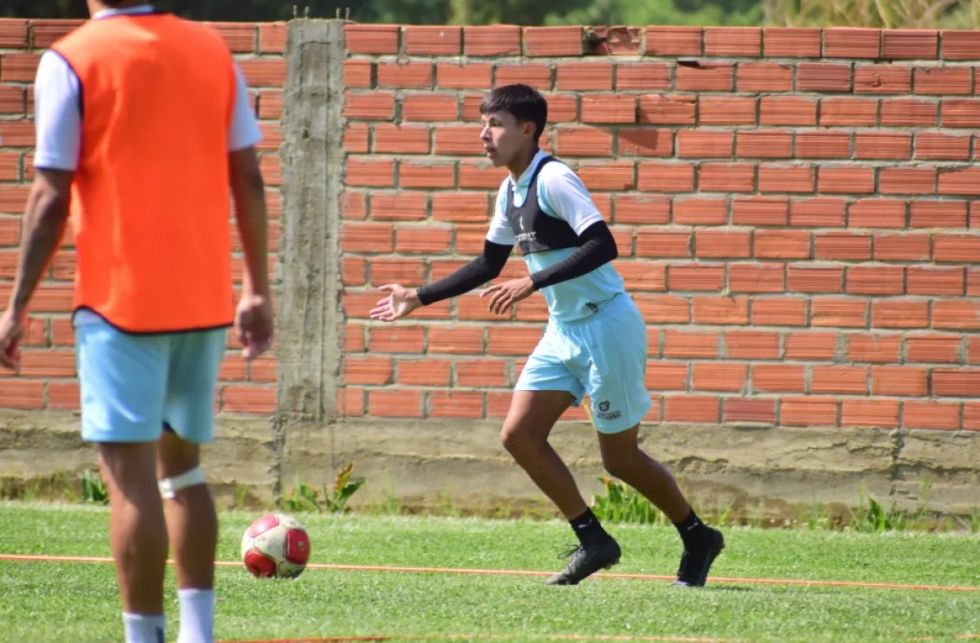 Cuiza y Cardán se reincorporaron a Tomayapo 