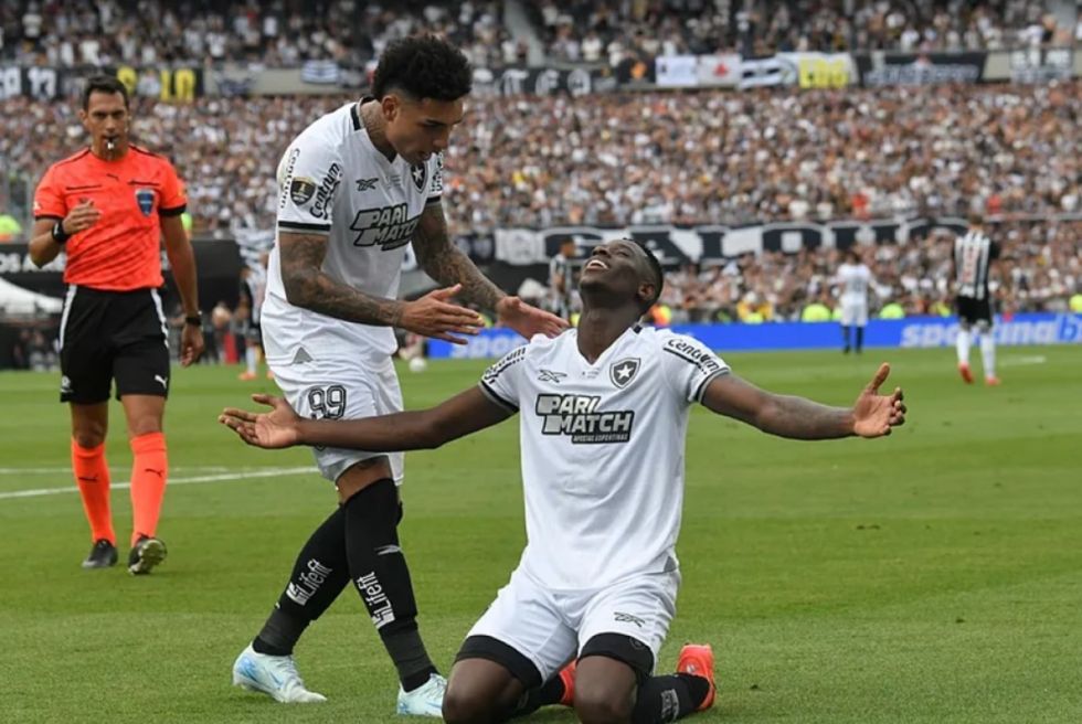 Botafogo tira de épica para ganar la primera Libertadores de su Historia