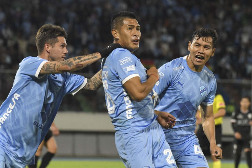 Bolívar inicia su defensa del título ante Real Oruro 
