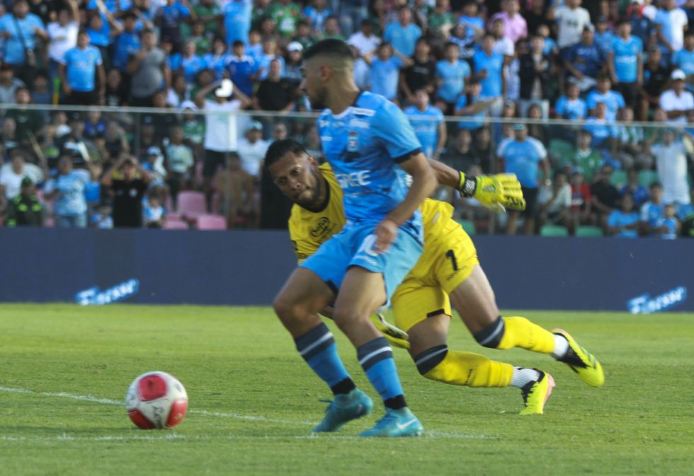 Blooming superó a Oriente por penales en copa amistosa
