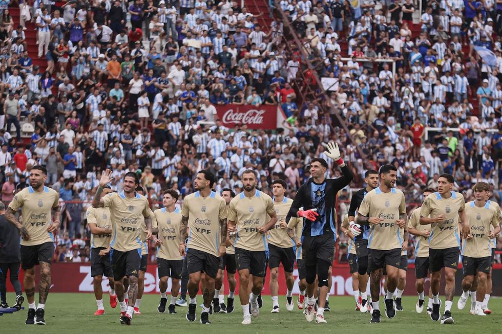 La Selección Argentina Absoluta venció  2-0 a la Sub-20 en un amistoso 