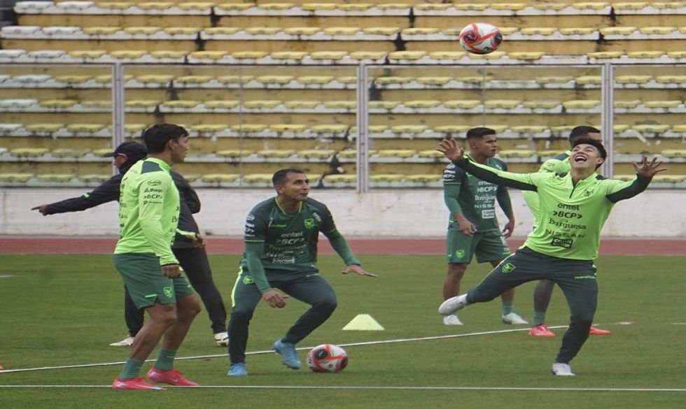 Bolivia defiende ante Uruguay su  puesto en la zona del repechaje 