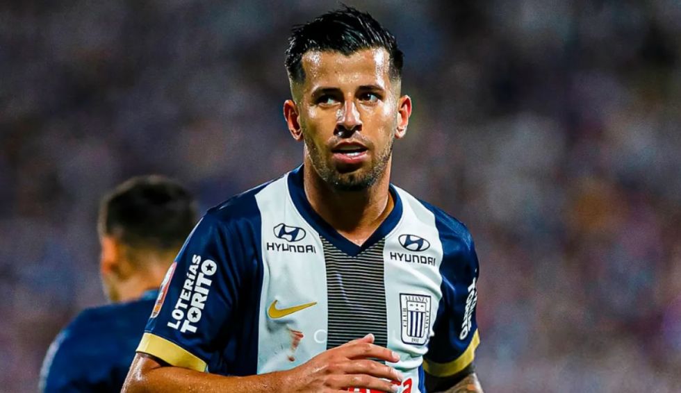 Conmebol sanciona a jugador de Alianza Lima por llamar “boliviano” a hincha de Boca