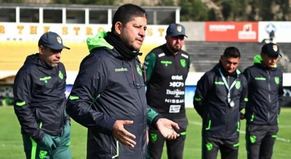 Se conoció en el Congreso Ordinario el sueldo de Oscar Villegas y sus colaboradores 