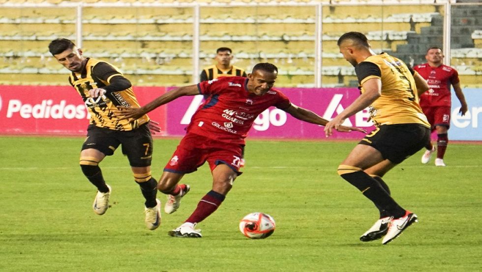 The Strongest propina una  goleada a Guabirá en el Siles 