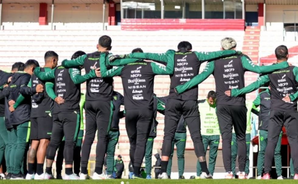 Bolivia entrenó en Villa Ingenio a puertas cerradas