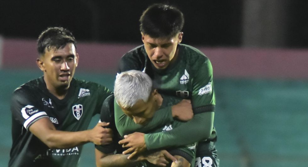 Tomayapo recibe a Blooming en el IV Centenario