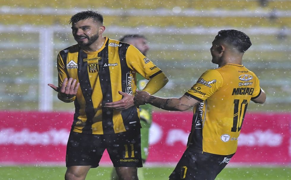 Presidente del Tigre asegura la continuidad de Triverio y Amoroso 