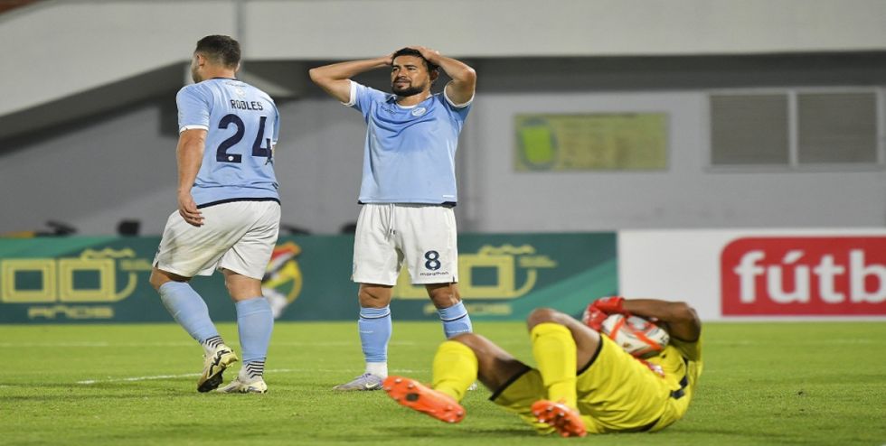 Aurora resigna un empate en condición de local