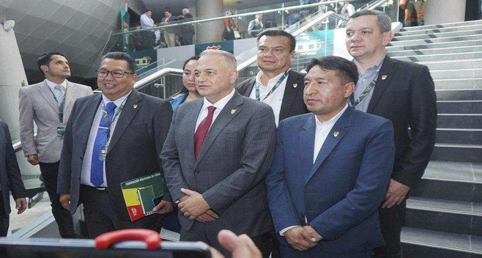 Costa es reelegido con el desafío de “limpiar” el fútbol boliviano de la crisis arbitral 