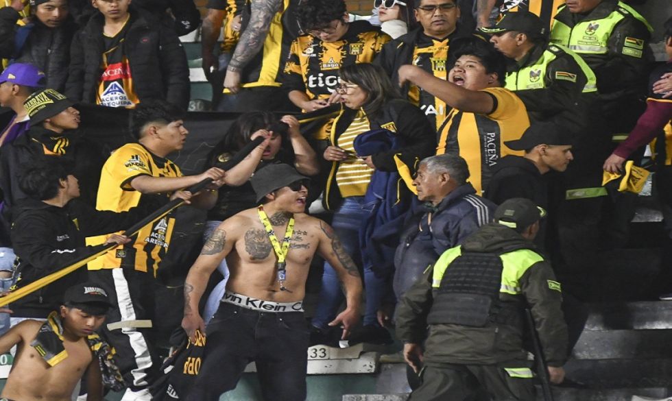 The Strongest dará de baja 398 Tigres de Oro a los barras bravas de la Ultra Sur