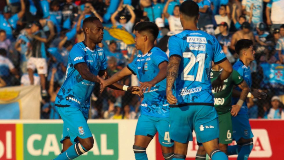 Goleada de Blooming en el clásico cruceño