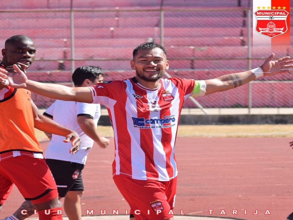 Importante triunfo de Municipal con goleada sobre Universitario de Pando 