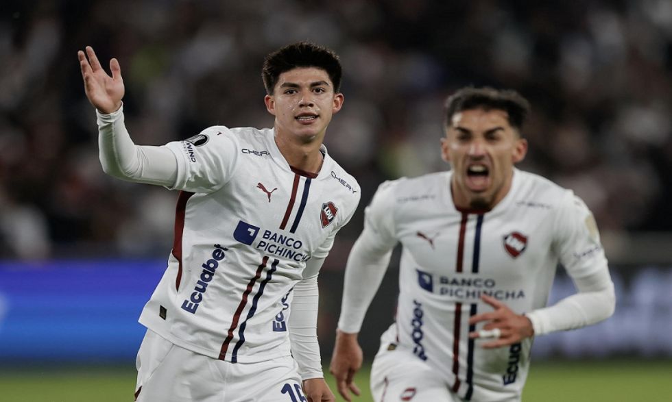 Doblete histórico de Villamil en  la goleada de Liga de Quito sobre Palmeiras 